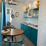아파트 La Dolce In The Center With Private Parking 풀라