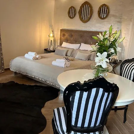 Apartamento La Dolce In The Center With Private Parking