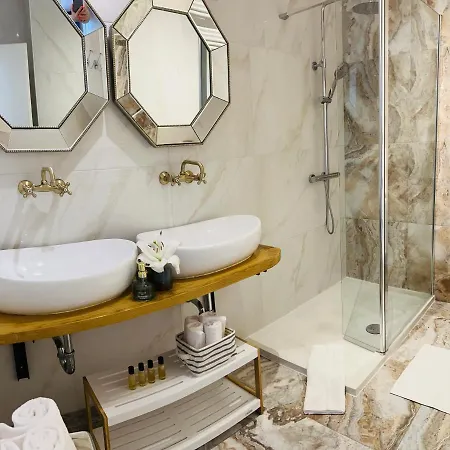 Apartment La Dolce Vita Luxury With Best Free Private Parking In City Center *