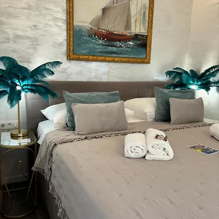 Daire La Dolce In The Center With Private Parking