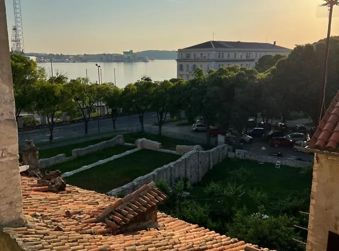 La Dolce In The Center With Private Parking *