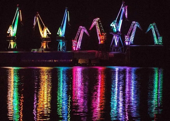 Daire La Dolce In The Center With Private Parking Pula