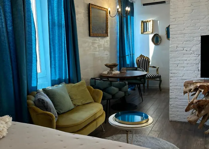 La Dolce In The Center With Private Parking Pula