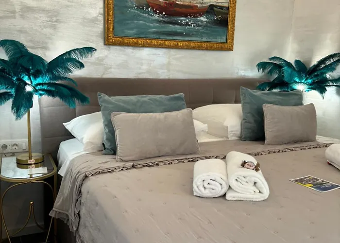 Daire La Dolce In The Center With Private Parking