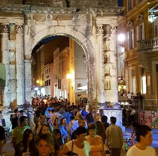 La Dolce In The Center With Private Parking Daire *